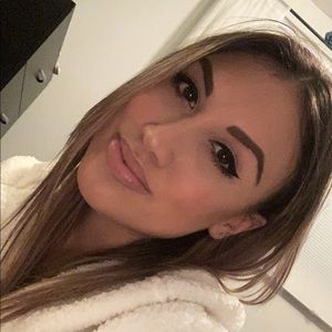 Meet your Posher, Natalie